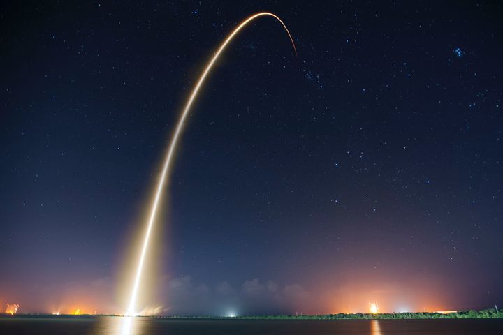 Bitcoin shoots for the moon with a weekly close above $20K1